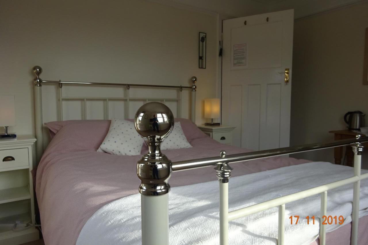 Westley B&B Uplyme Екстериор снимка