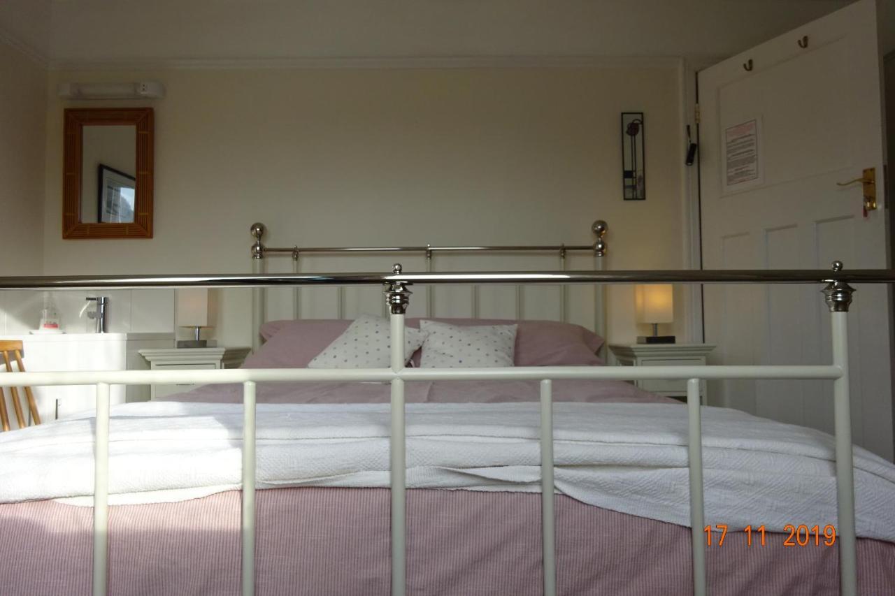 Westley B&B Uplyme Екстериор снимка